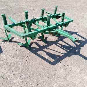 Cultivador de 7 brazos con muelles