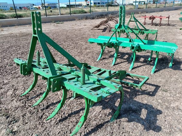 Cultivador de 9 brazos con rastrillo - Imagen 4
