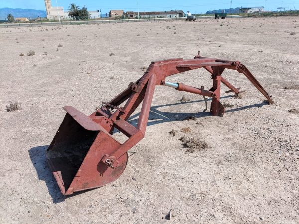 Pala frontal agrícola compacta