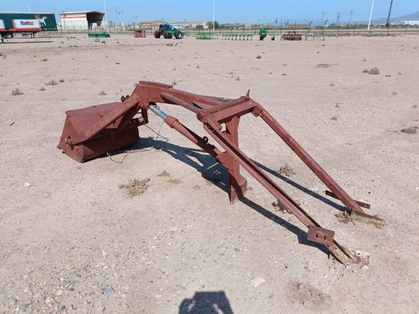 Pala frontal agrícola compacta - Imagen 2