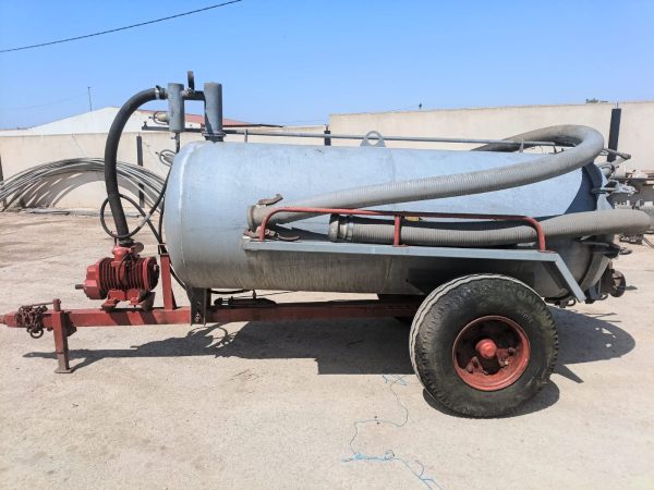 Cuba galvanizada de 2500 litros