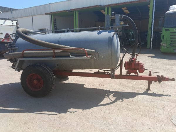 Cuba galvanizada de 2500 litros - Imagen 2