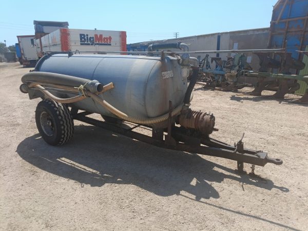 Cuba galvanizada de 2500 litros - Imagen 5
